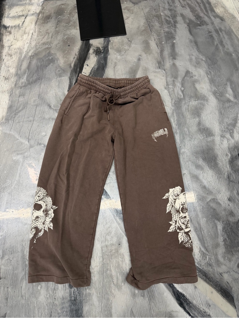 Youngla sweatpants